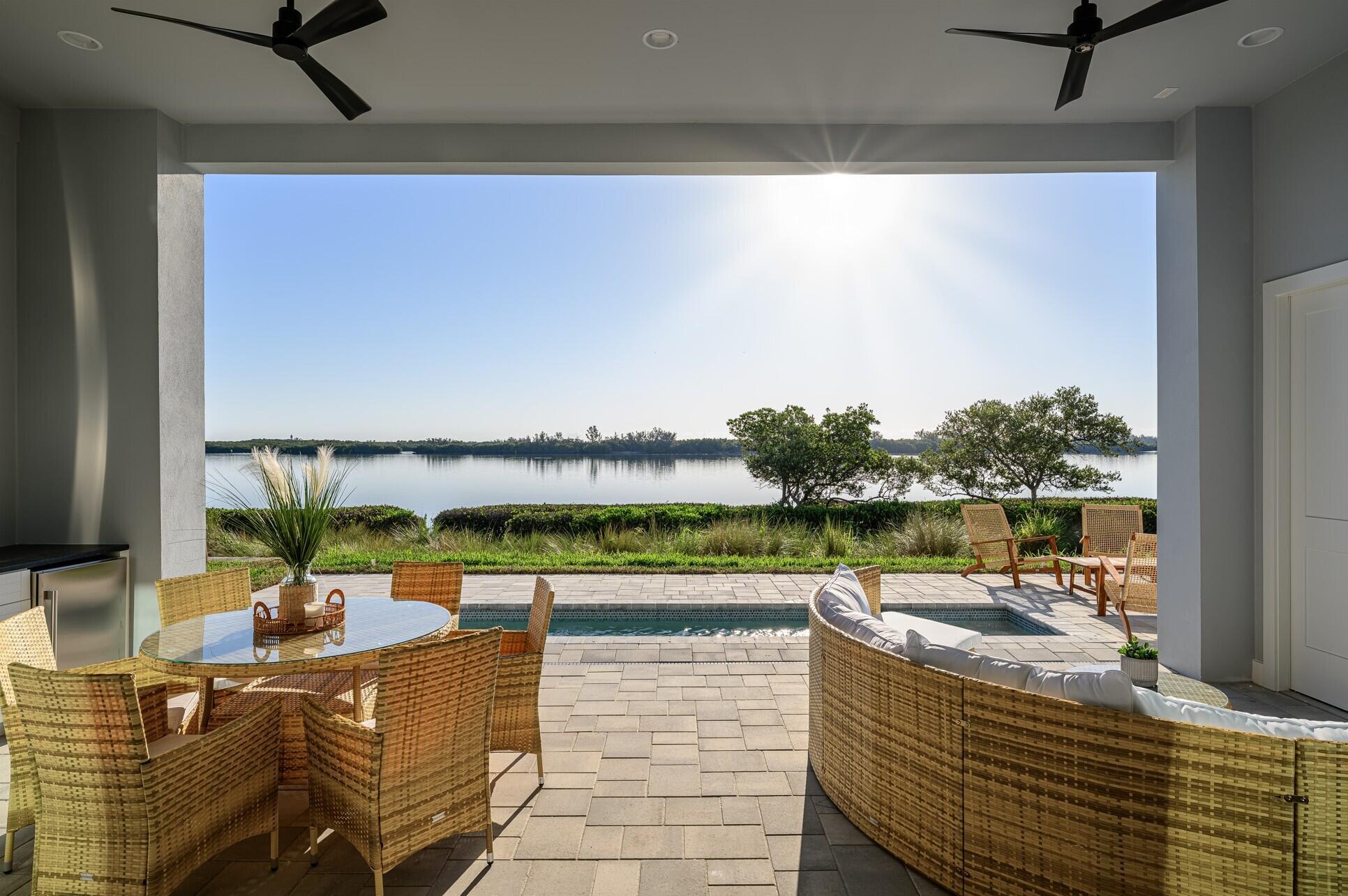 Homes for sale in Vero Beach, FL | 4842 S Harbor Dr, Vero Beach, FL 32967 | MLS# R11082399