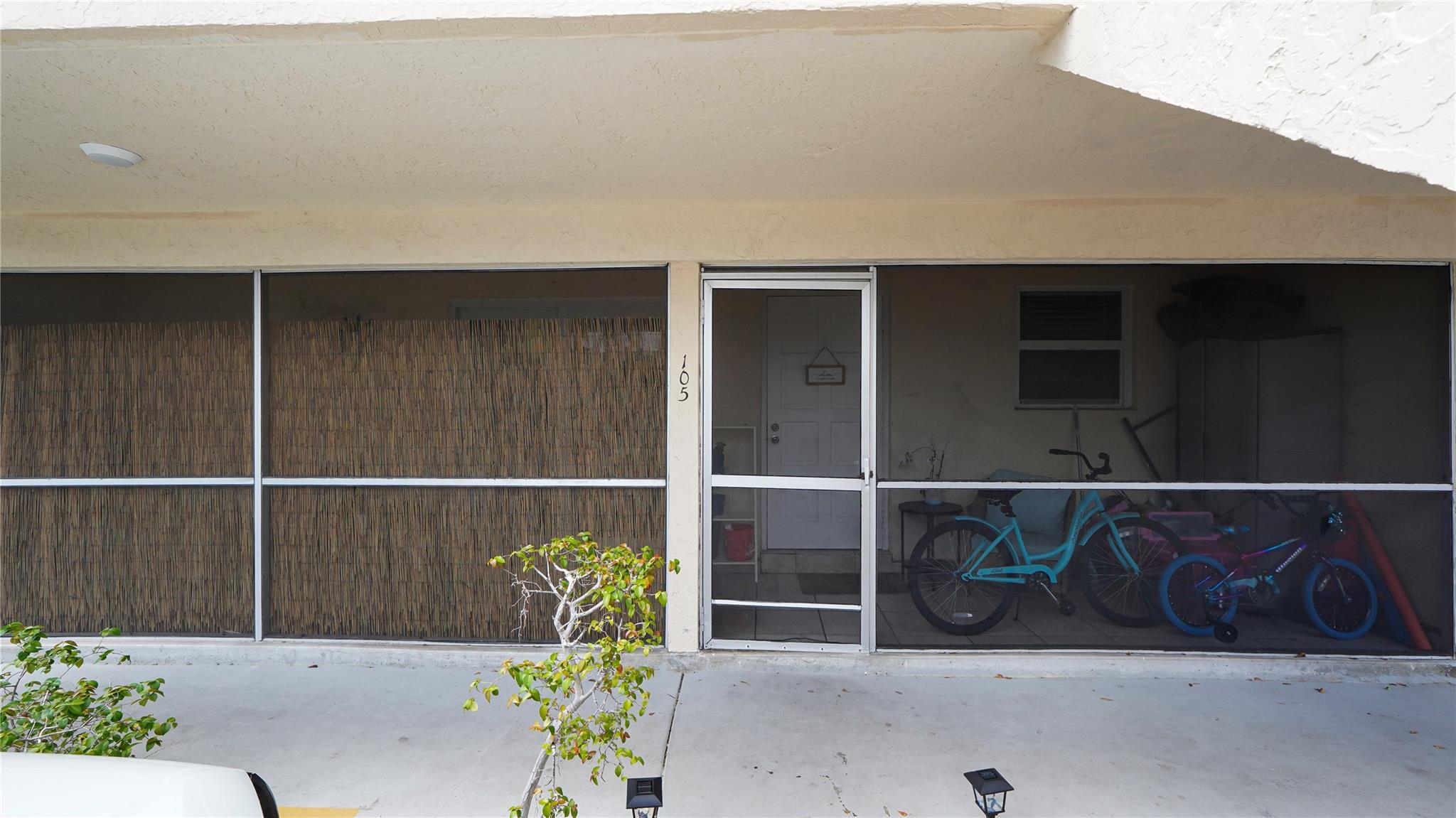 Homes for sale in Fort Lauderdale, FL | 5377 Sw 40Th Ave #105, Fort Lauderdale, FL 33314 | MLS# F10498921