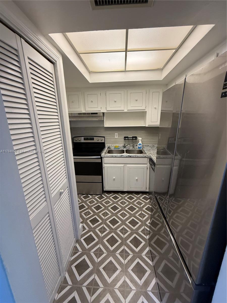 1535-se-15th-st-202-fort-lauderdale-fl-33316/hzid_50b090cc