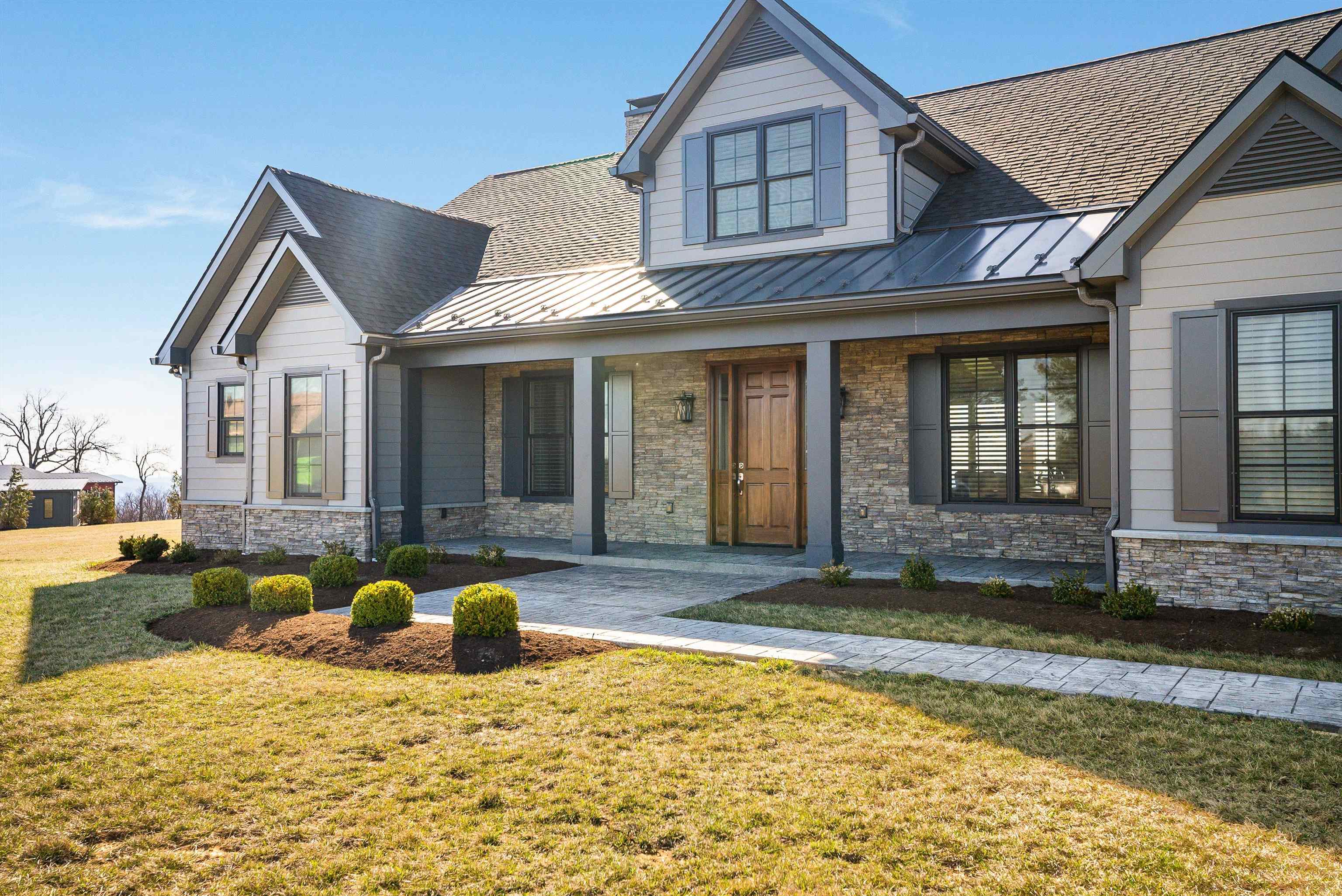 listing main picture