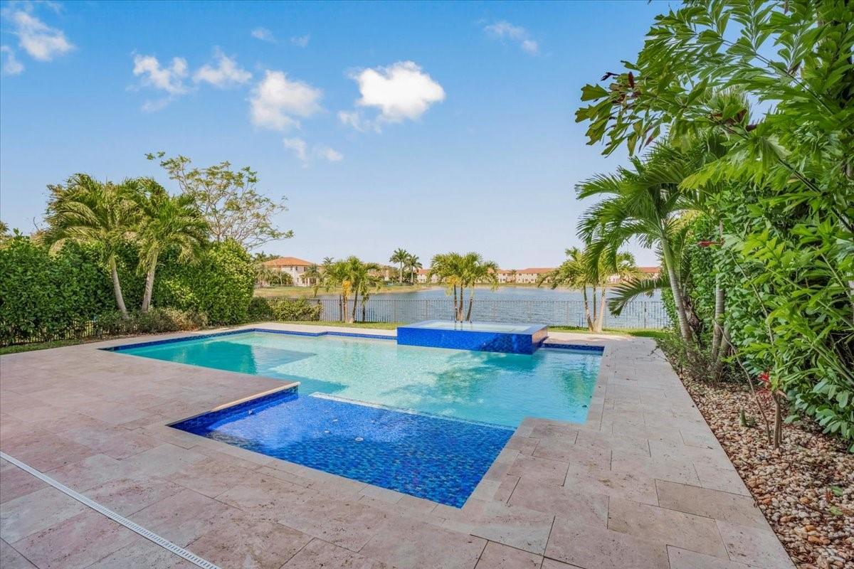 Homes for sale in Parkland, FL | 9800 S Miralago Way, Parkland, FL 33076 | MLS# F10498914