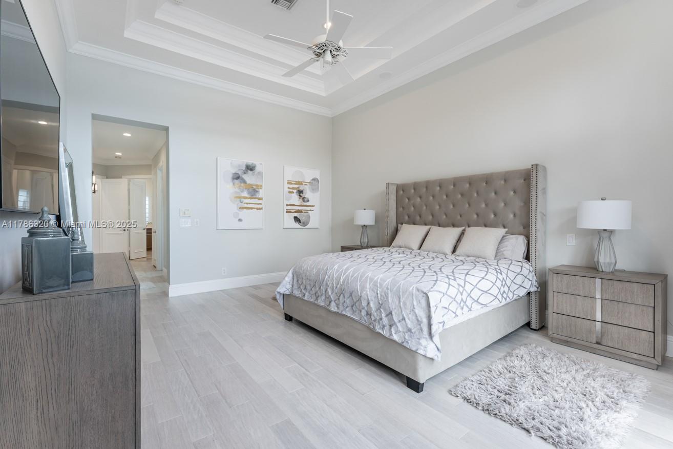17937 Villa Club Way, Boca Raton FL 33496