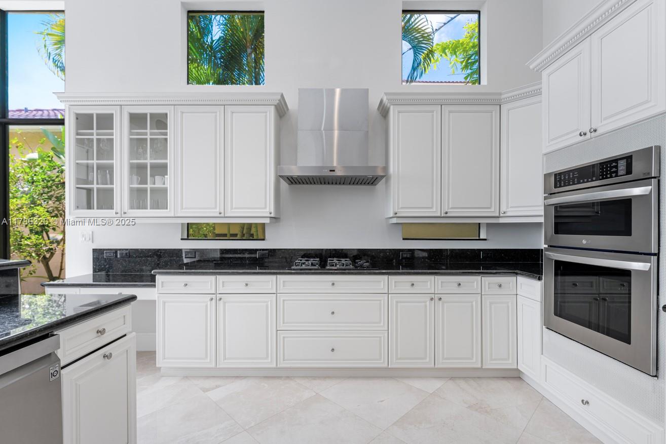 17937 Villa Club Way, Boca Raton FL 33496
