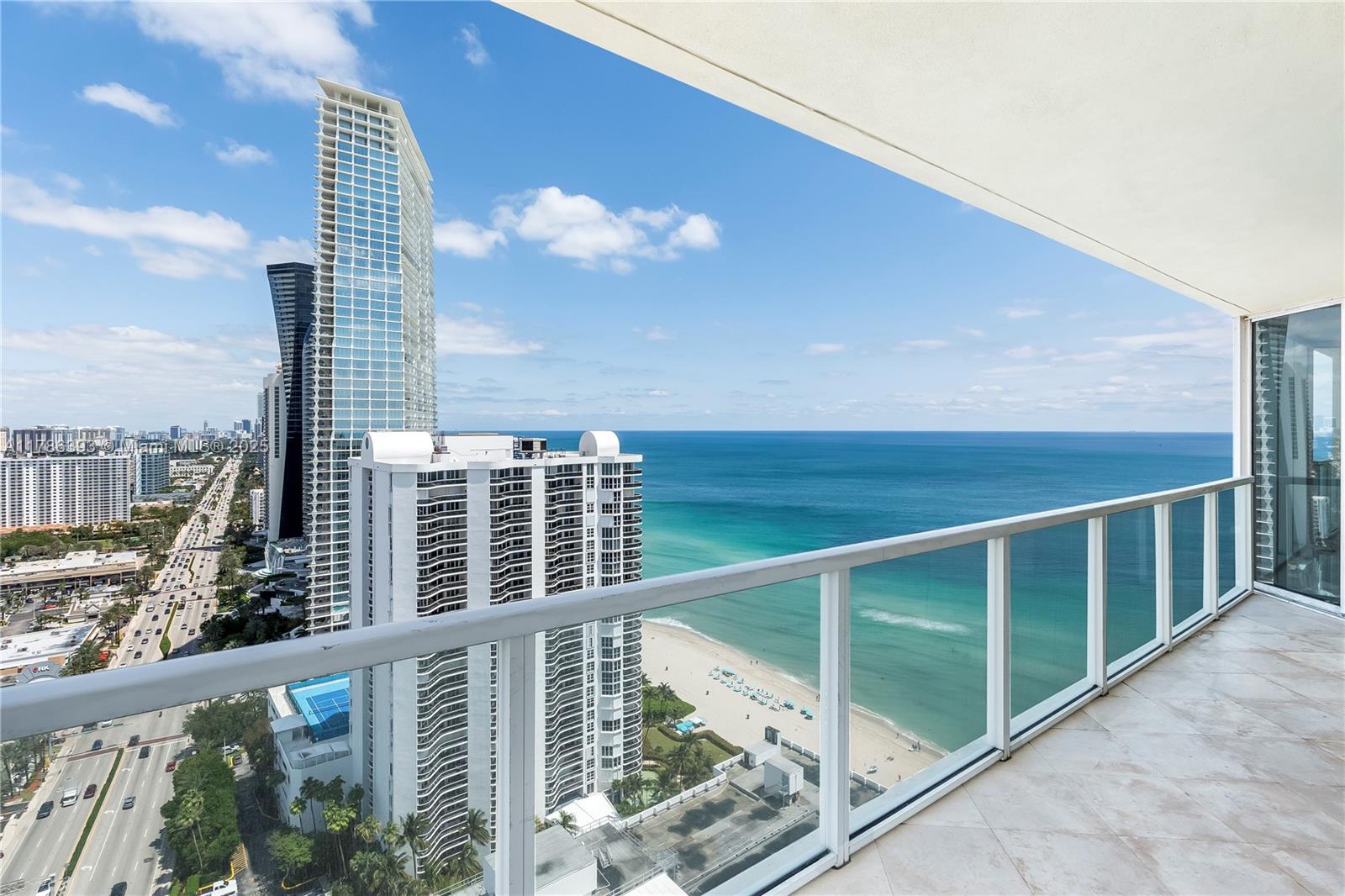 La Perla Condo