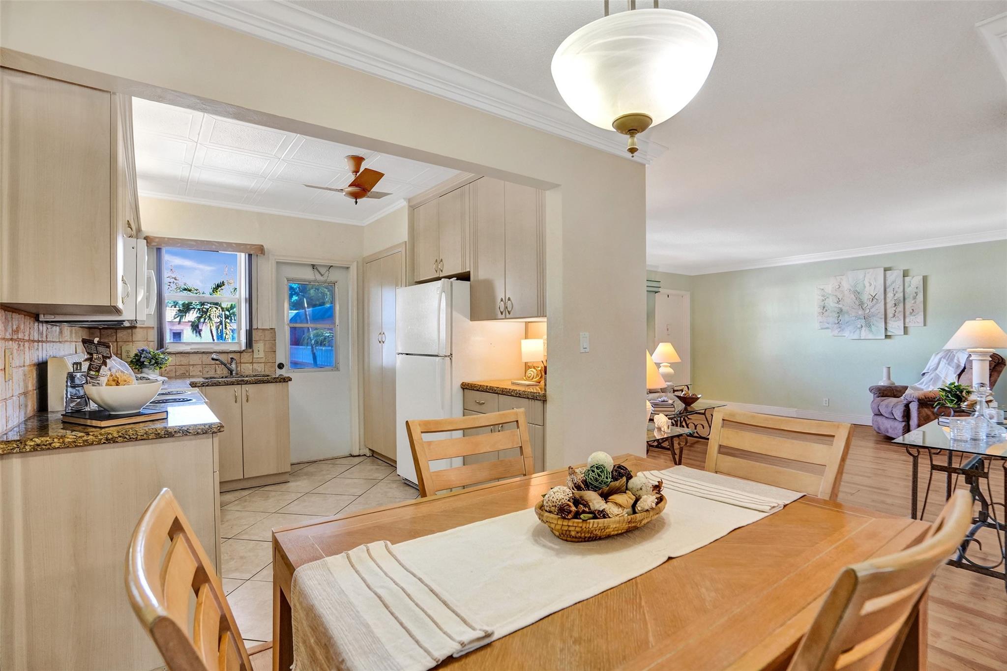 Homes for sale in Hollywood, FL | 1501 N 12Th Court #9b, Hollywood, FL 33019 | MLS# F10498145