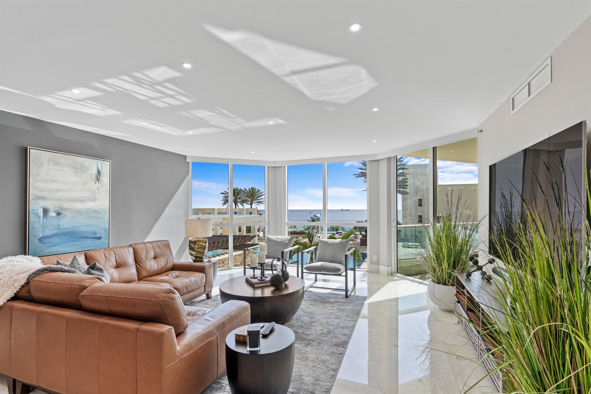 Las Olas Beach Club Condo