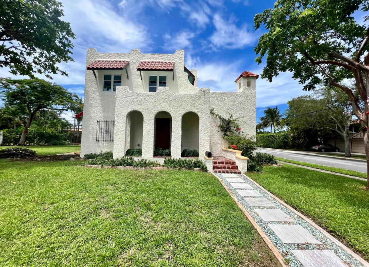 Homes for sale in Lake Worth Beach, FL | 302 Fordham Dr, Lake Worth Beach, FL 33460 | MLS# R11082726