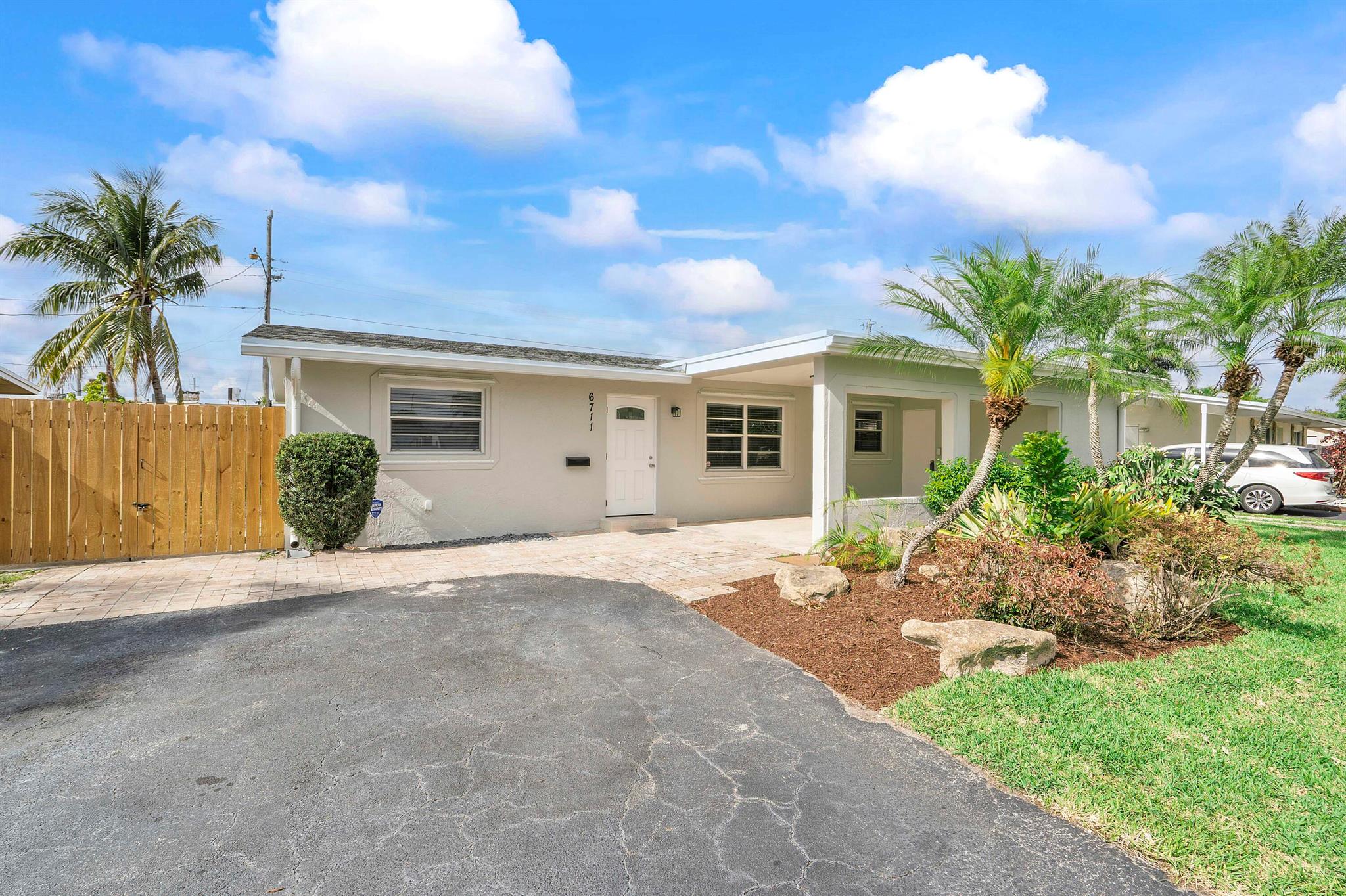 6711 Franklin Street Hollywood FL 33024 | R11082780