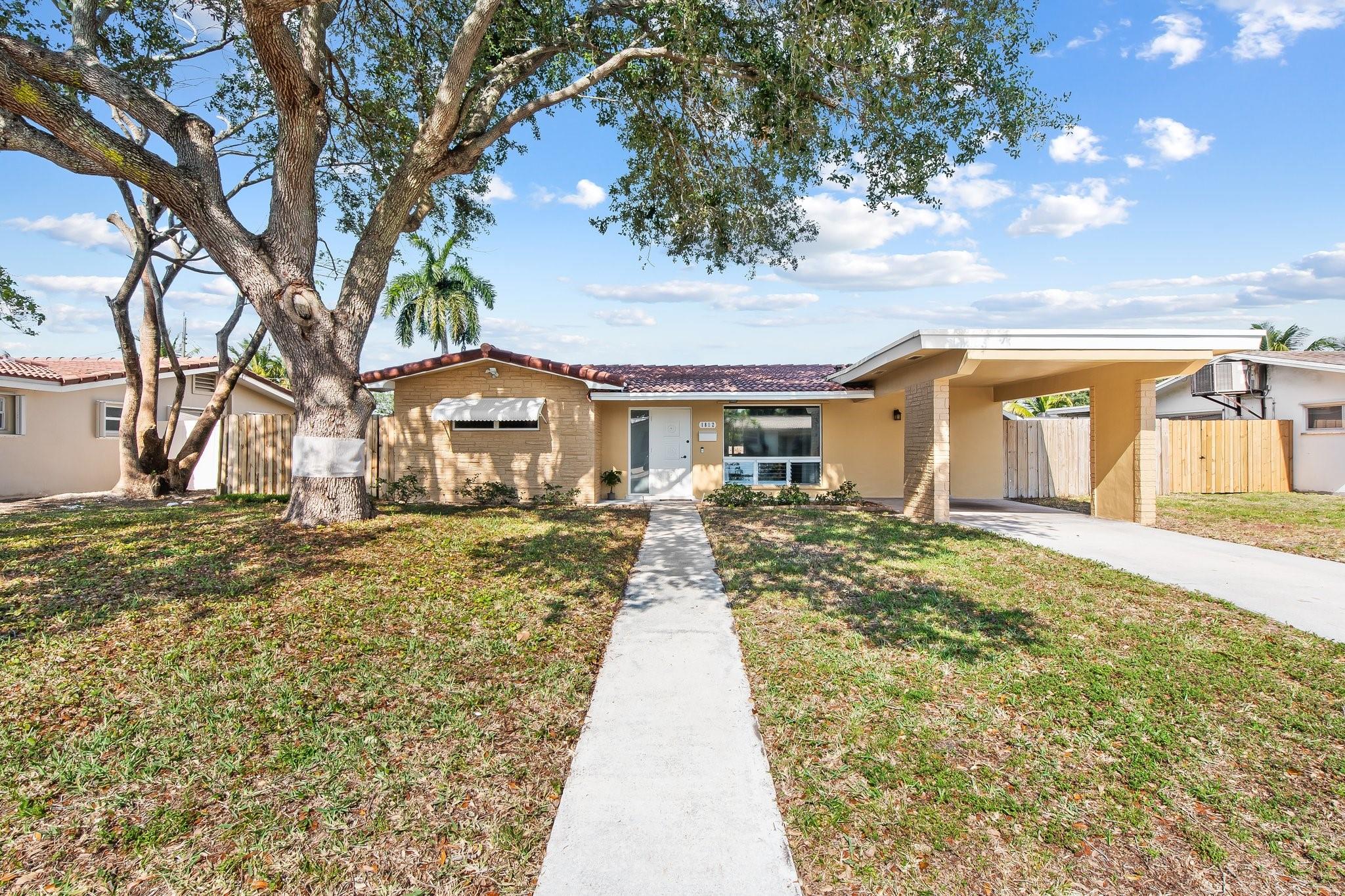 1812 44th Ave Hollywood FL 33021 | F10499098