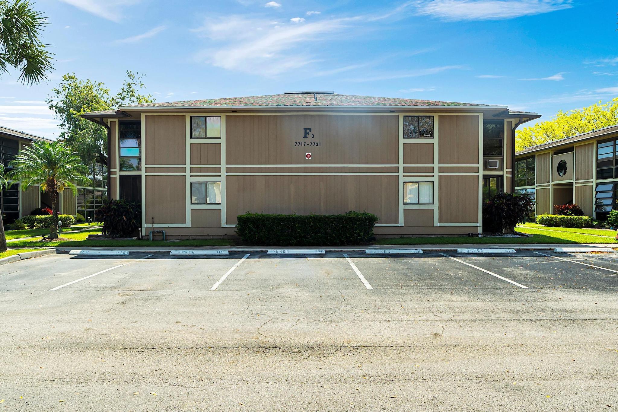 Homes for sale in Tamarac, FL | 7717 Ashmont Cr #109, Tamarac, FL 33321 | MLS# F10499145