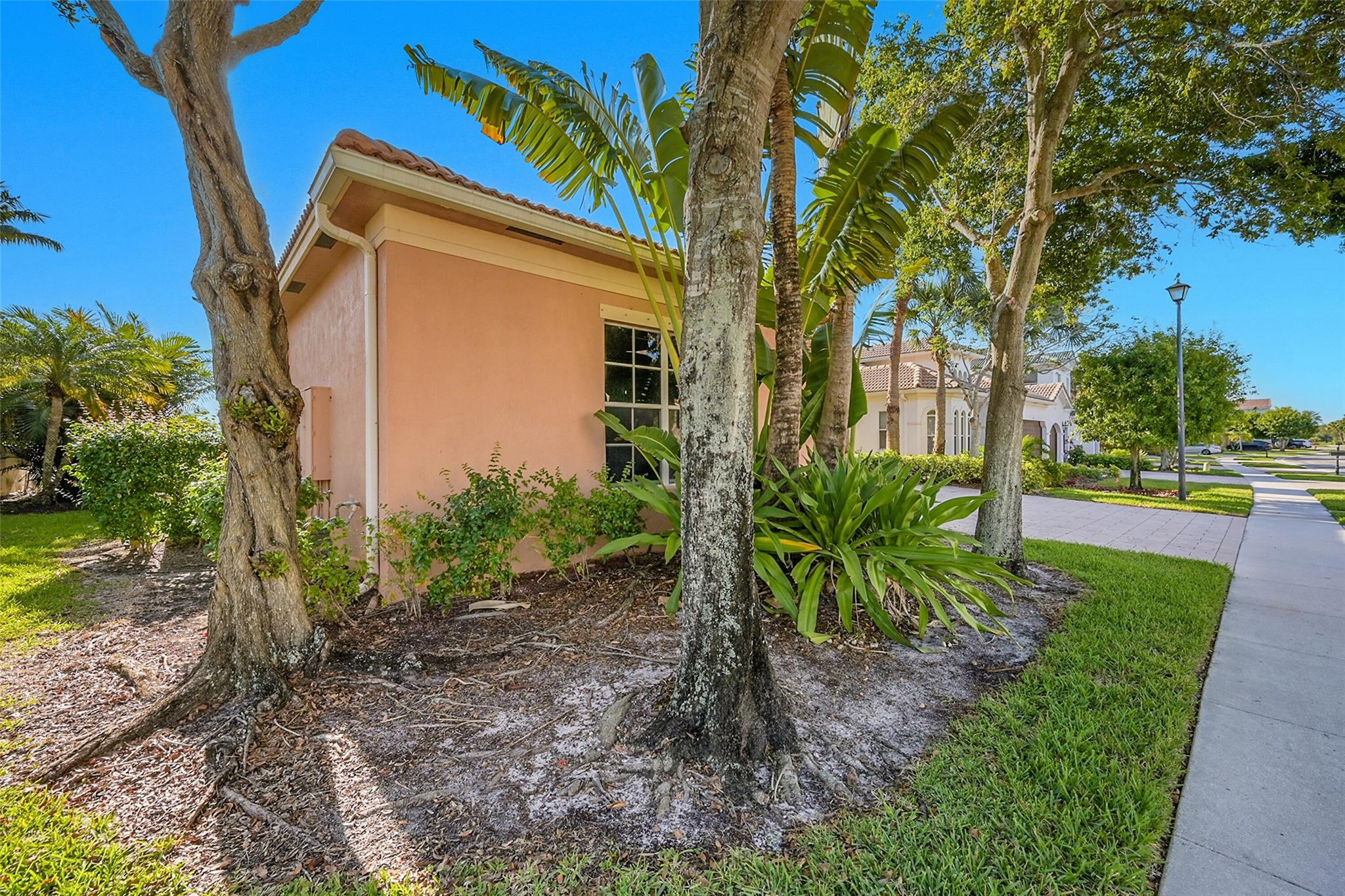 Homes for sale in Wellington, FL | 1221 Bay View Way, Wellington, FL 33414 | MLS# F10499165