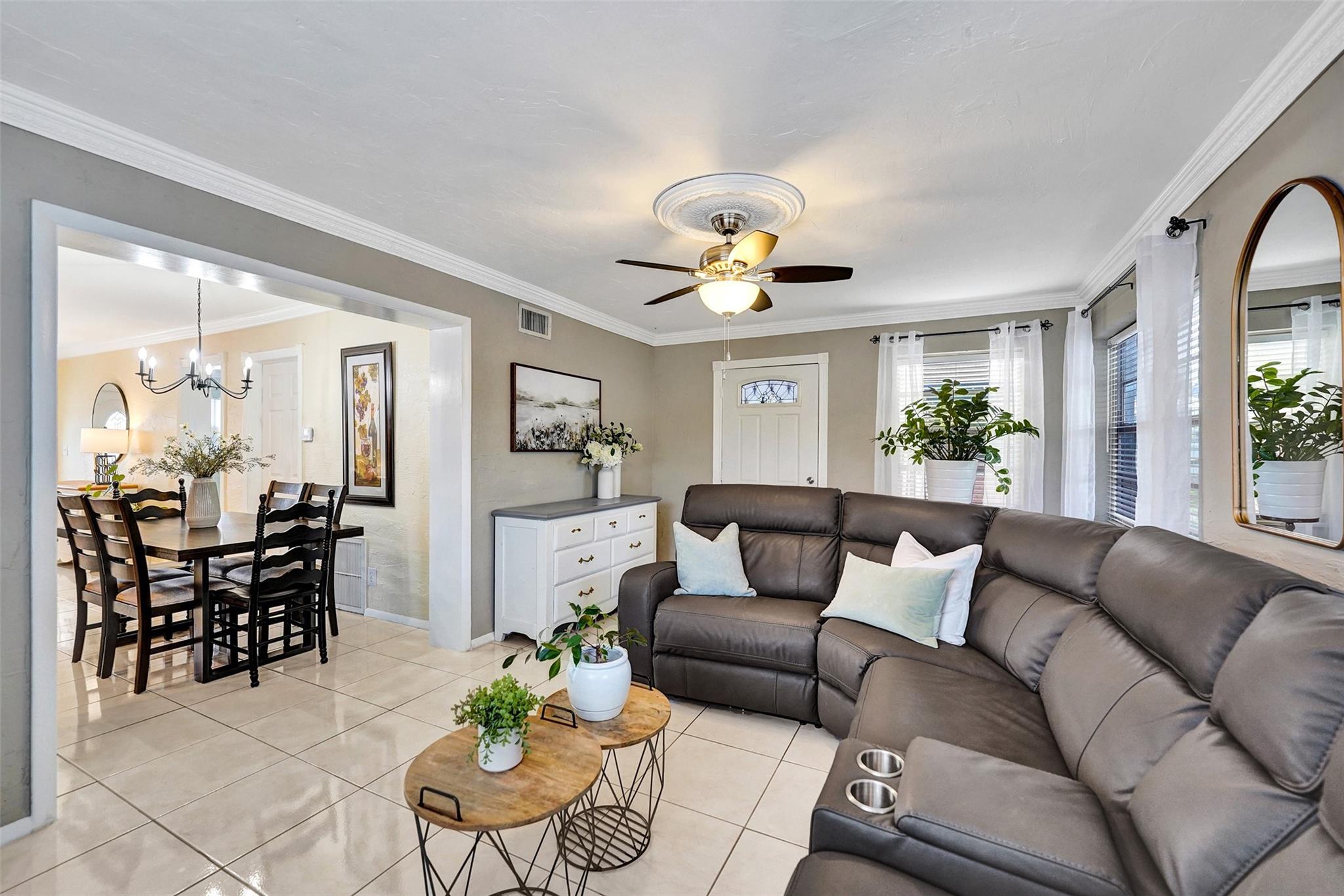 4961 12th Ct Plantation FL 33317 | F10498331