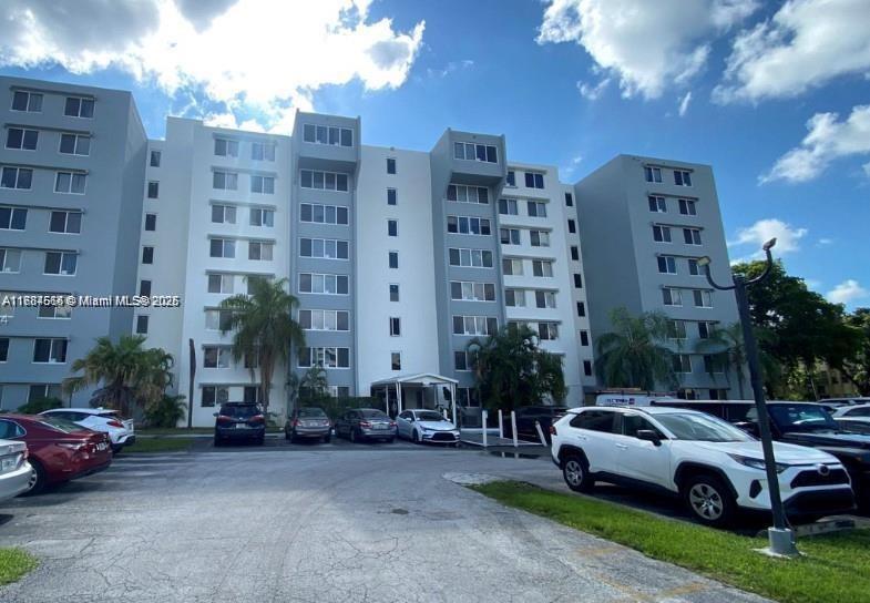 Dadeland Place Condo