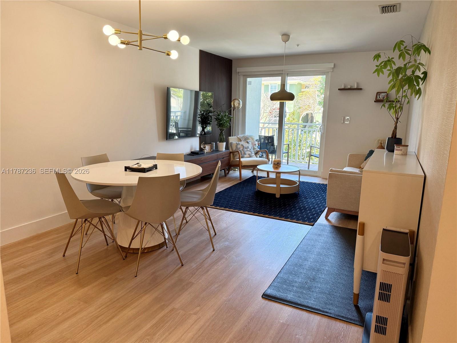 Islands At Doral 1St Addi