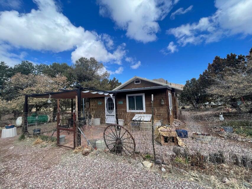 Homes for sale in Magdalena, NM | 175 Hop Canyon Rd, Magdalena, NM 87825 | MLS# 1082484