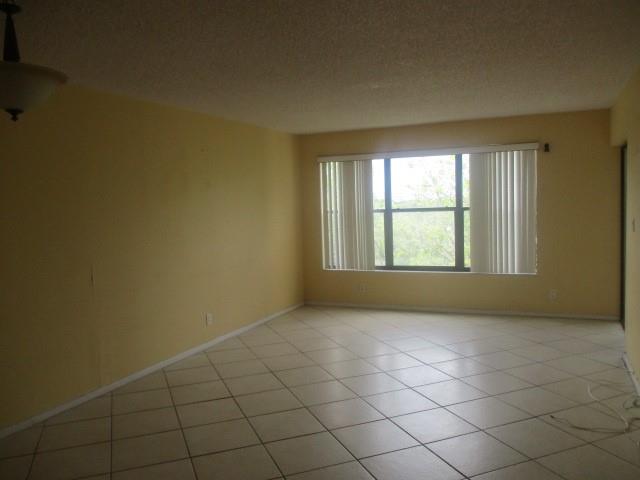 Homes for sale in Pompano Beach, FL | 2314 S Cypress Bend Dr #613, Pompano Beach, FL 33069 | MLS# F10499410