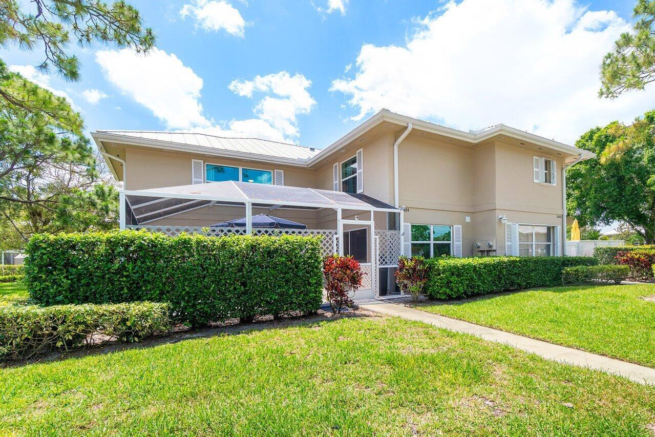 Homes for sale in Palm City, FL | 2401 Sw Danbury Lane, Palm City, FL 34990 | MLS# R11083486