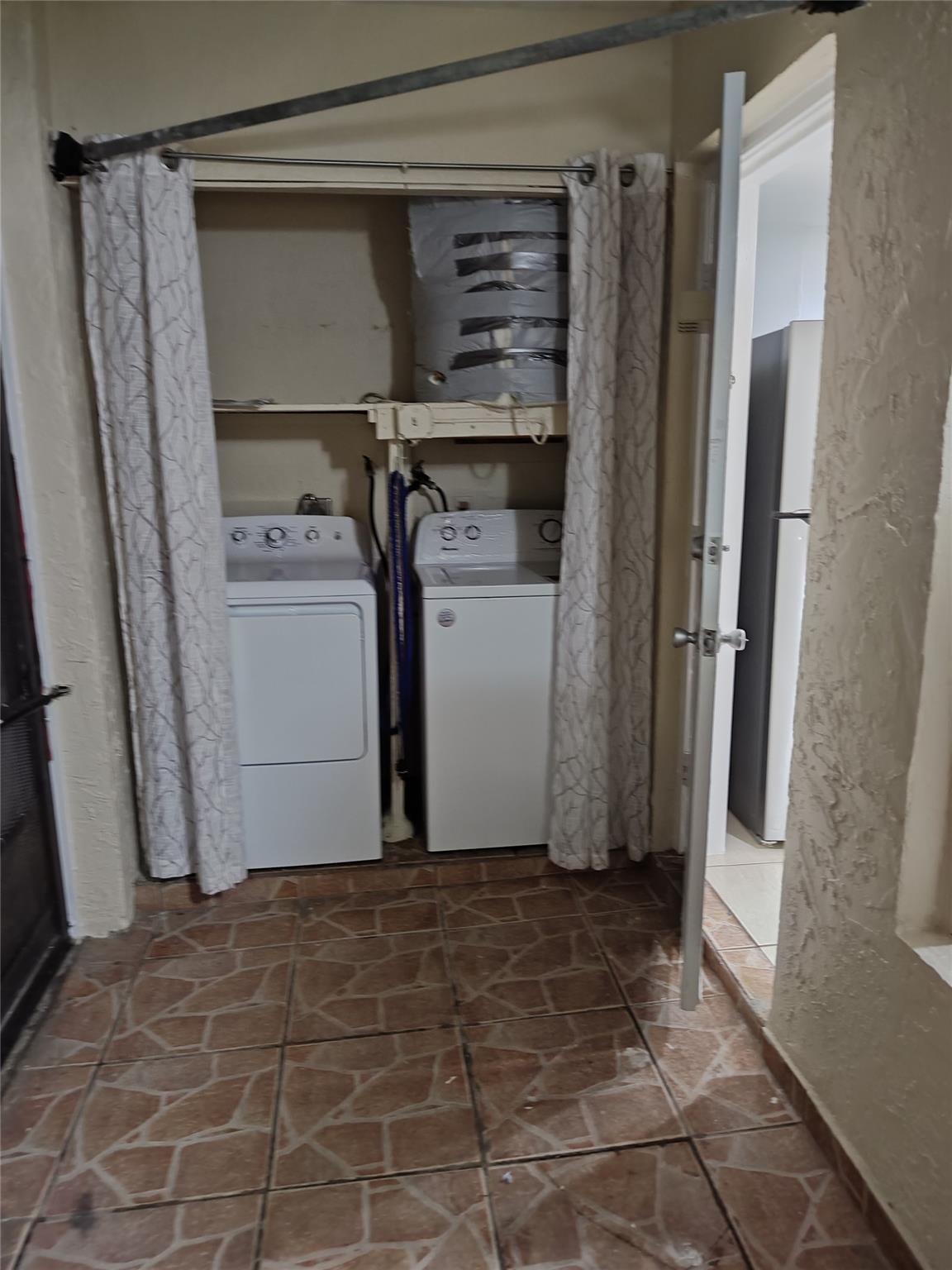 Homes for sale in Hollywood, FL | 3777 Nw 78th Ave #1B, Hollywood, FL 33024 | MLS# F10498401