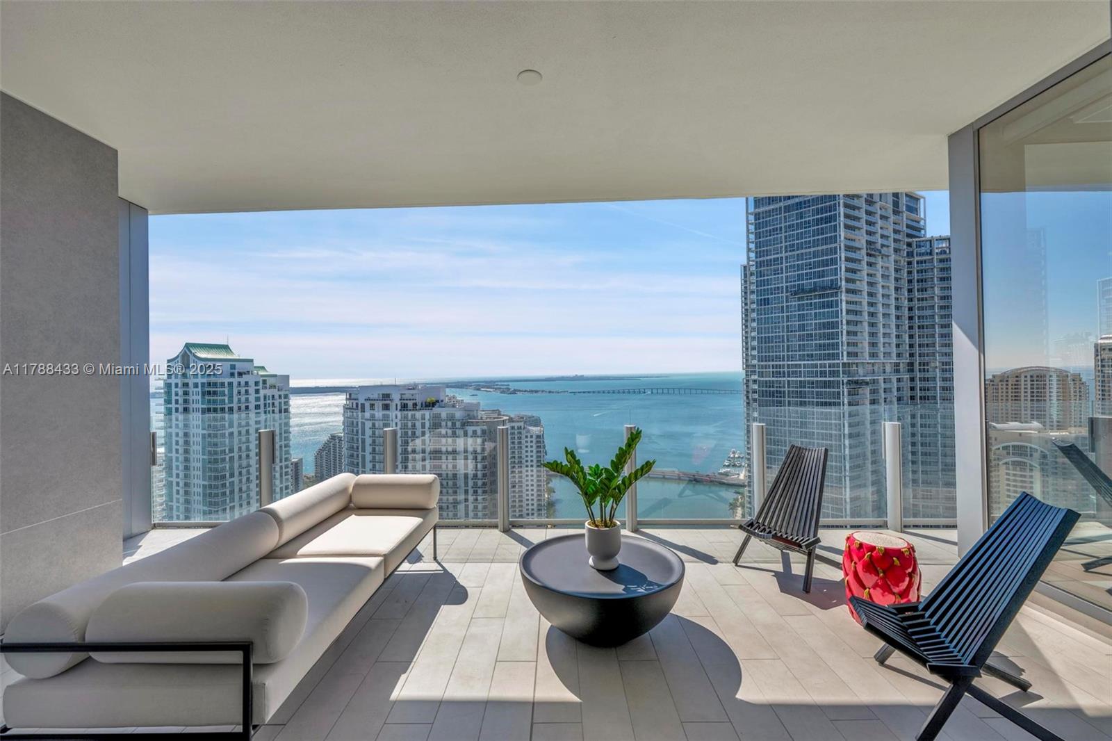 Apartamento para Alugar em Miami, FL