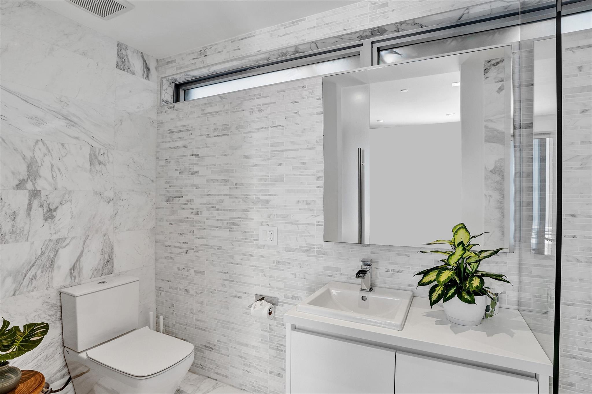 Homes for sale in Fort Lauderdale, FL | 701 N Fort Lauderdale Beach Blvd #PH 1801, Fort Lauderdale, FL 33304 | MLS# F10495401