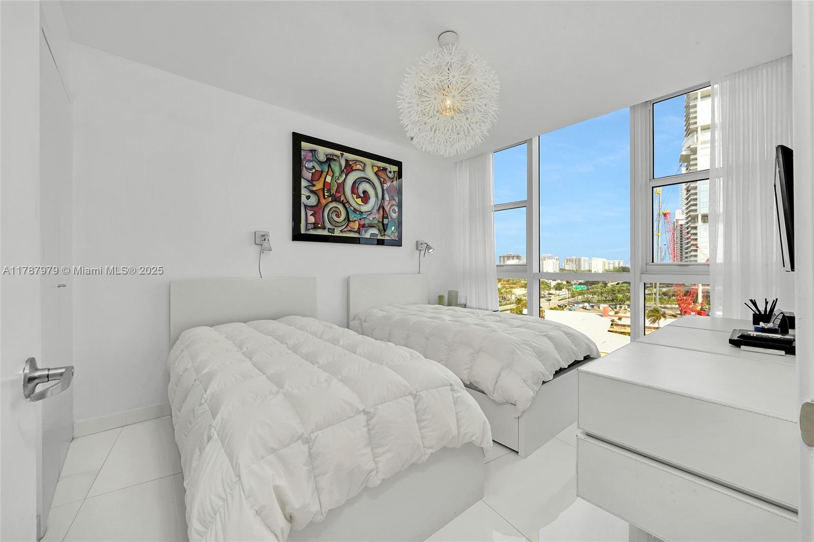 18201 Collins Ave #1002, Sunny Isles Beach FL 33160