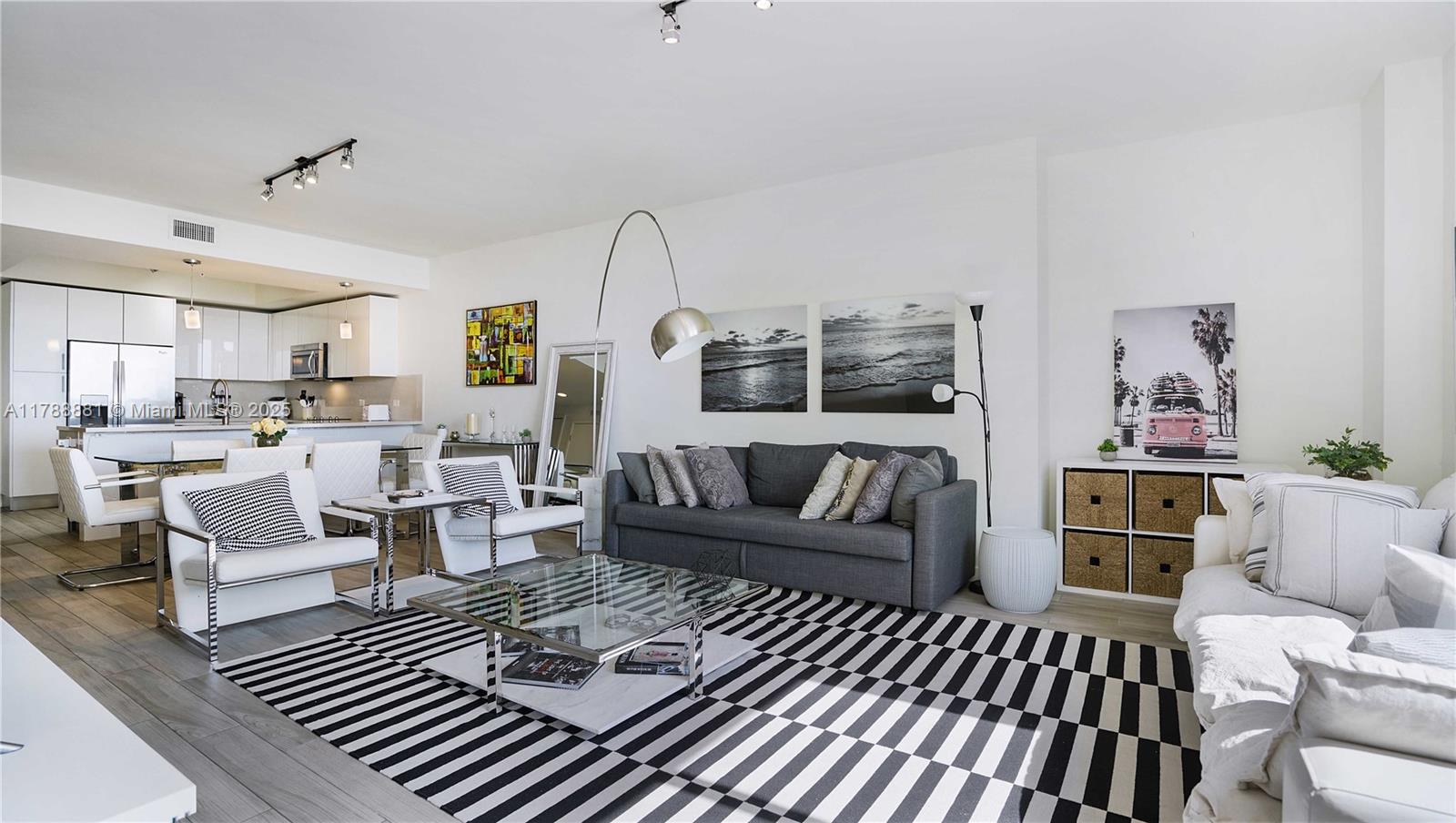 Condo for Sale in Miami, FL