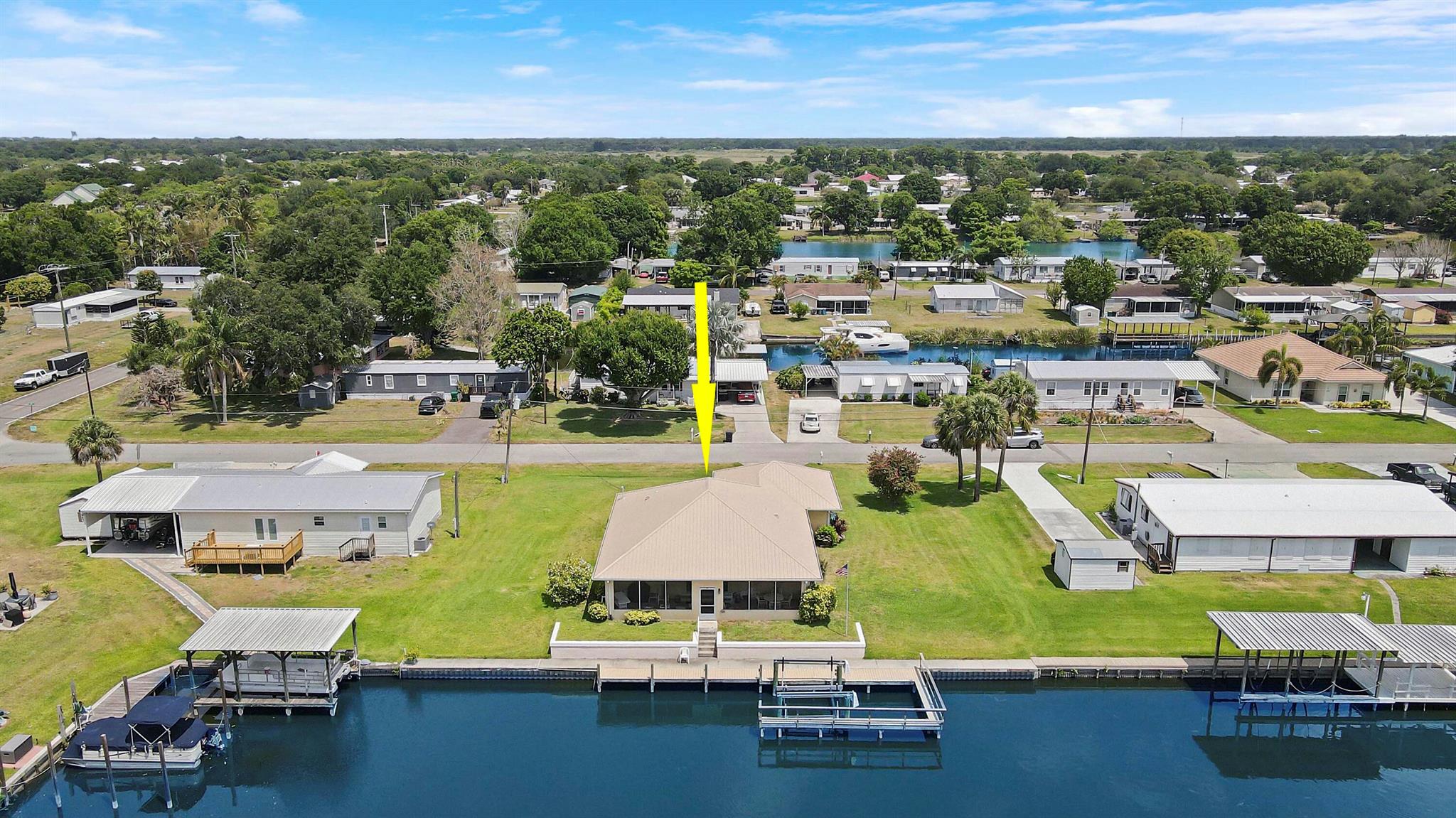 Homes for sale in Okeechobee, FL | 1914 Se 30th Street, Okeechobee, FL 34974 | MLS# R11083840