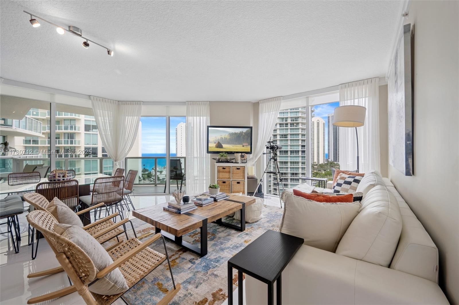 250-sunny-isles-blvd-3-1505-sunny-isles-beach-fl-33160/hzid_7f97e7ca