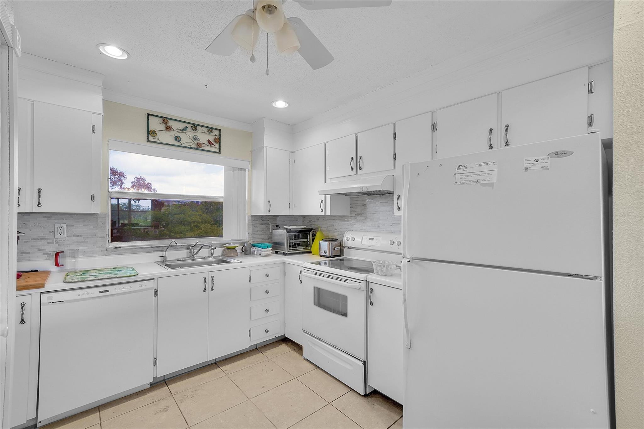 Sunrise Lakes Phase III