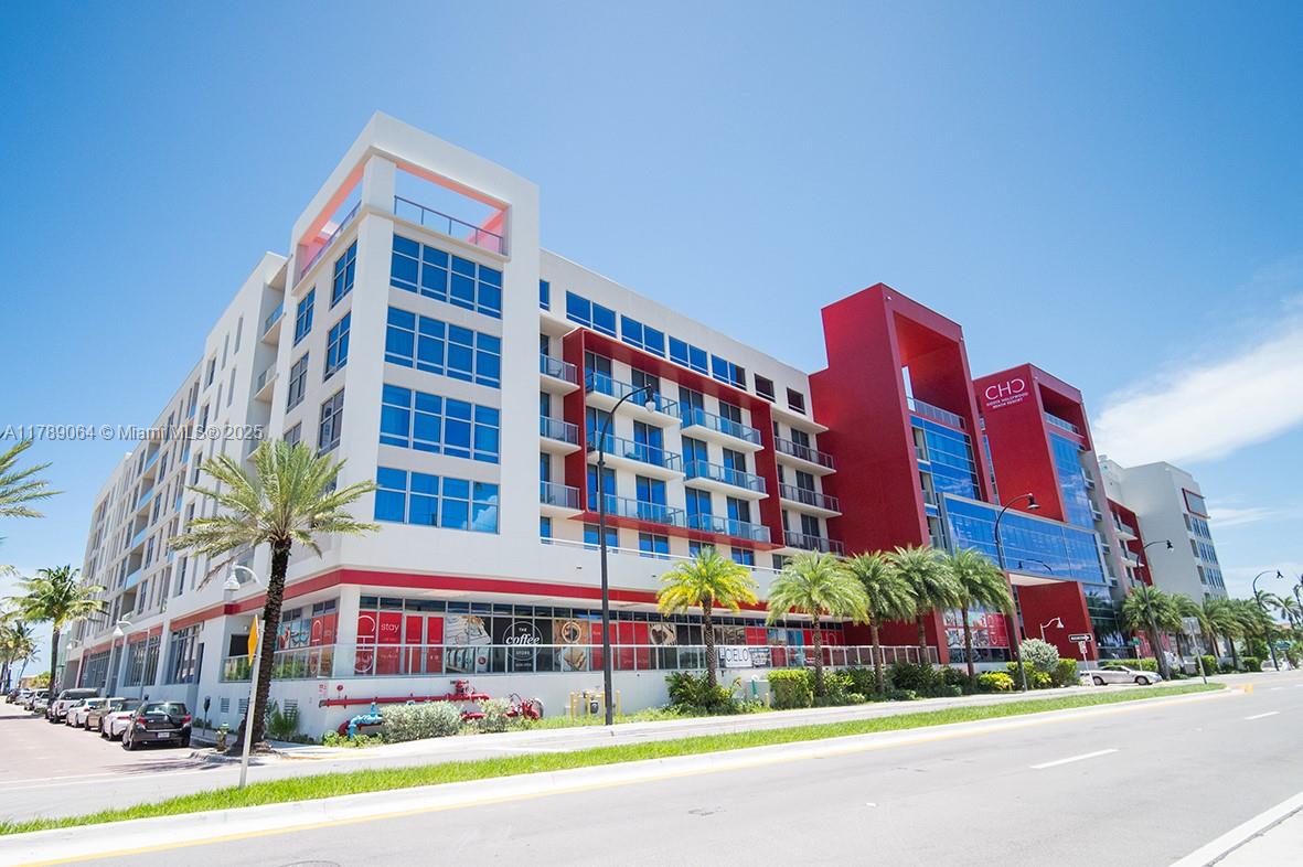 Costa Hollywood Condo