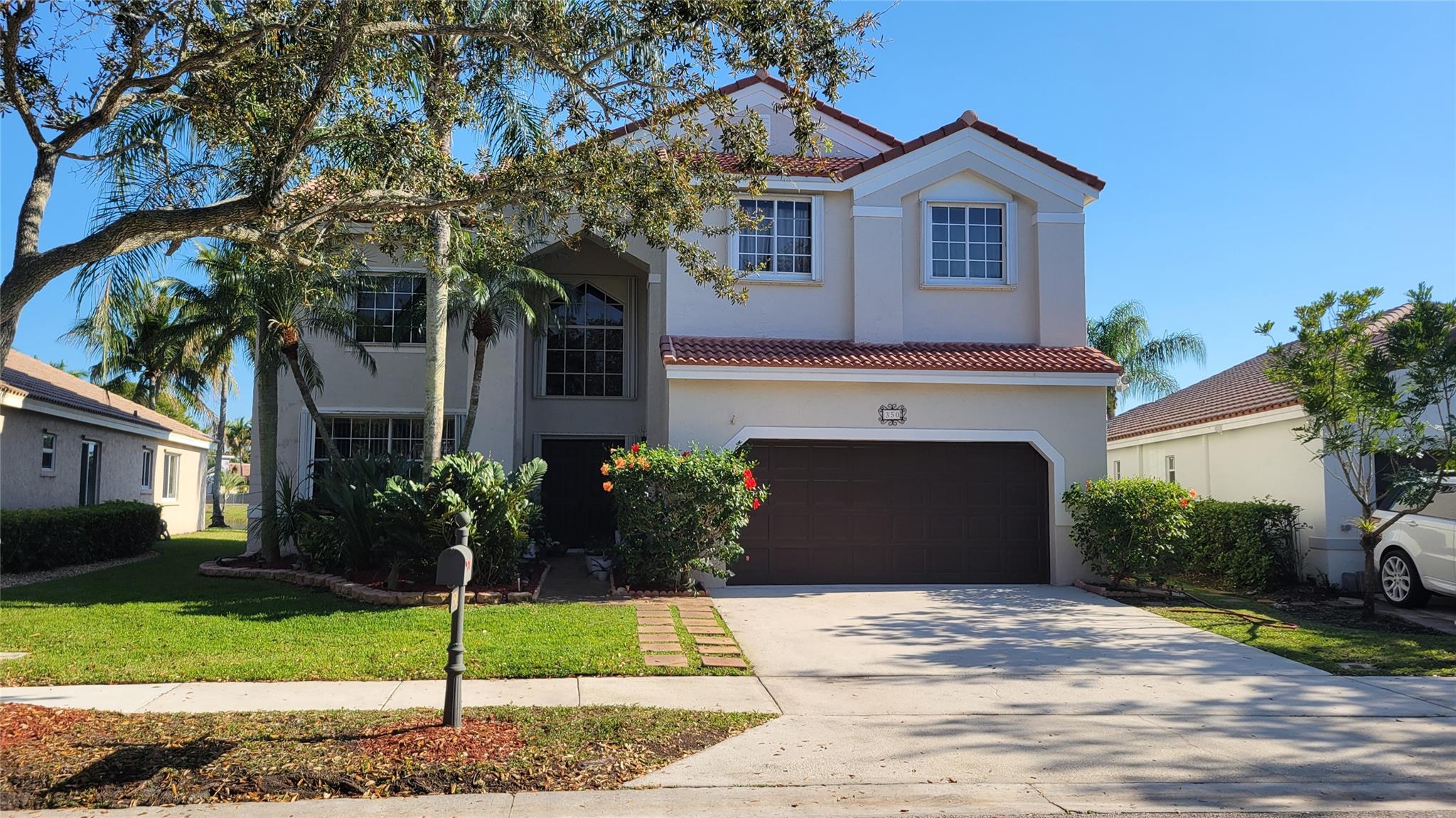 350 Cambridge Dr, Weston, FL 33326, 4 Bedrooms , 2 Bathrooms ,Single Family Residence,Off Market,F10499226, Horizon Palm Realty Group