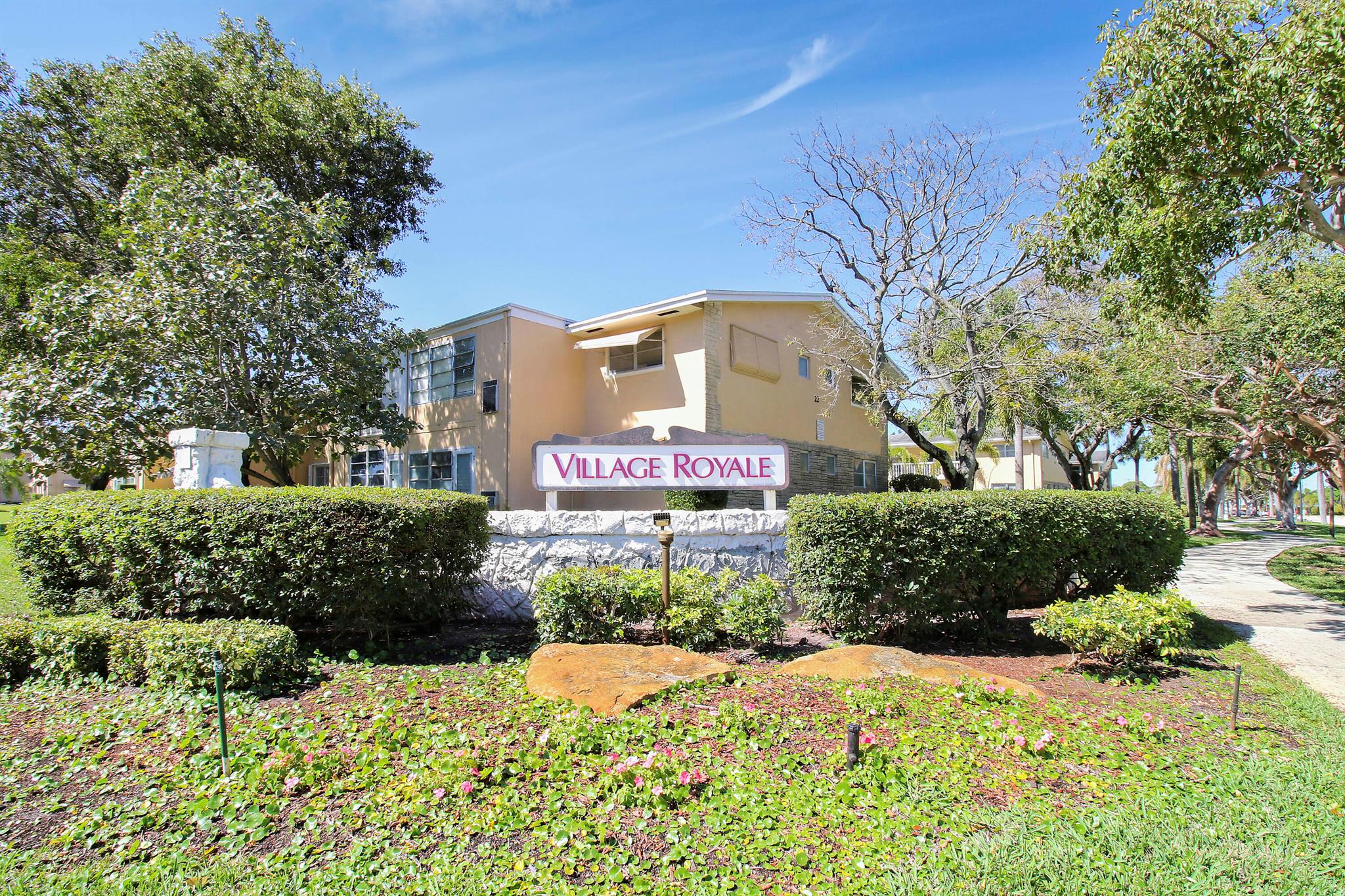 Homes for sale in Boynton Beach, FL | 2223 Ne 1st Court #105, Boynton Beach, FL 33435 | MLS# R11083935