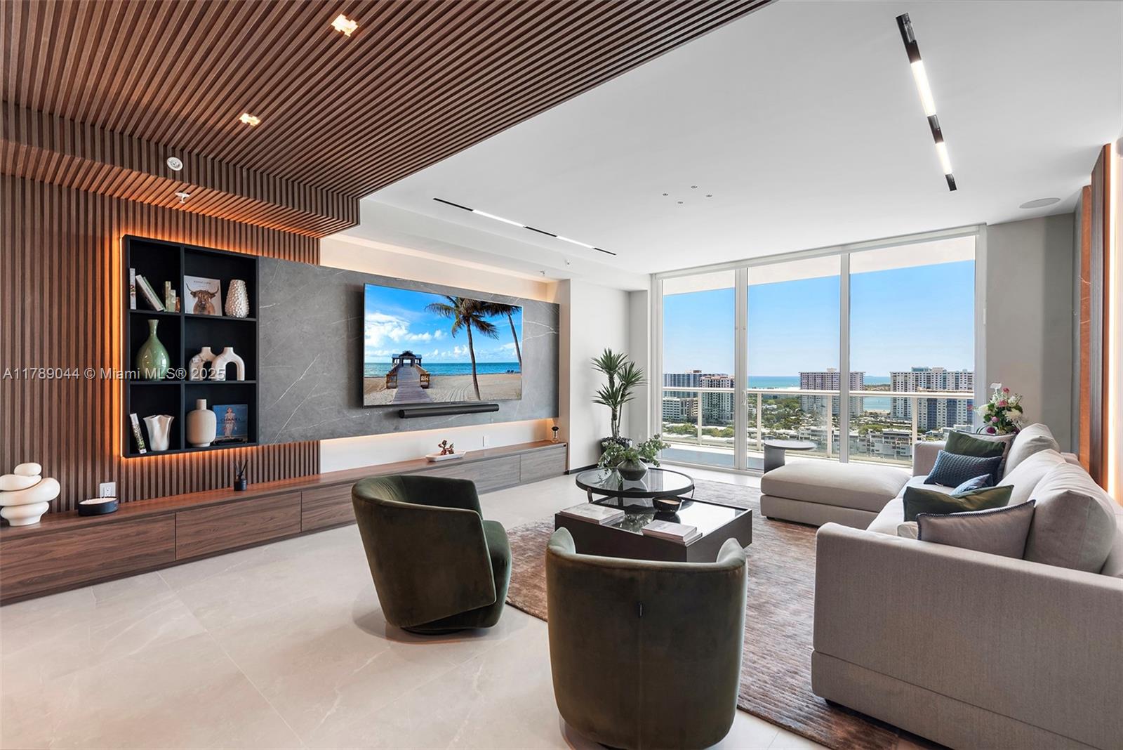 Apartamento à Venda em Sunny Isles Beach, FL