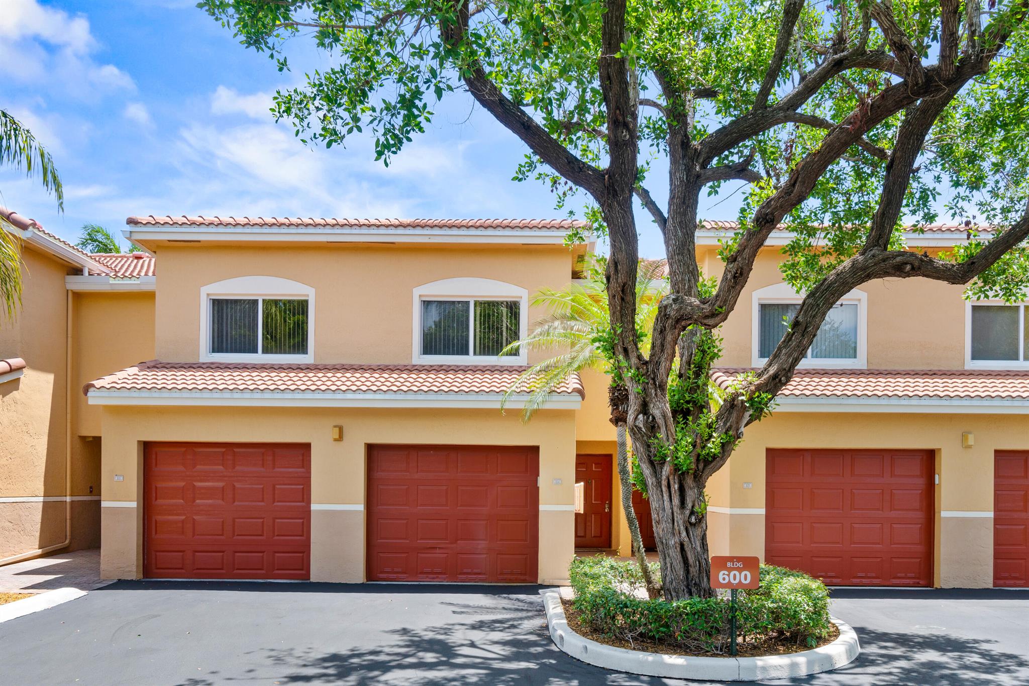 Homes for sale in Hypoluxo, FL | 600 Scotia Dr #104, Hypoluxo, FL 33462 | MLS# R11083941