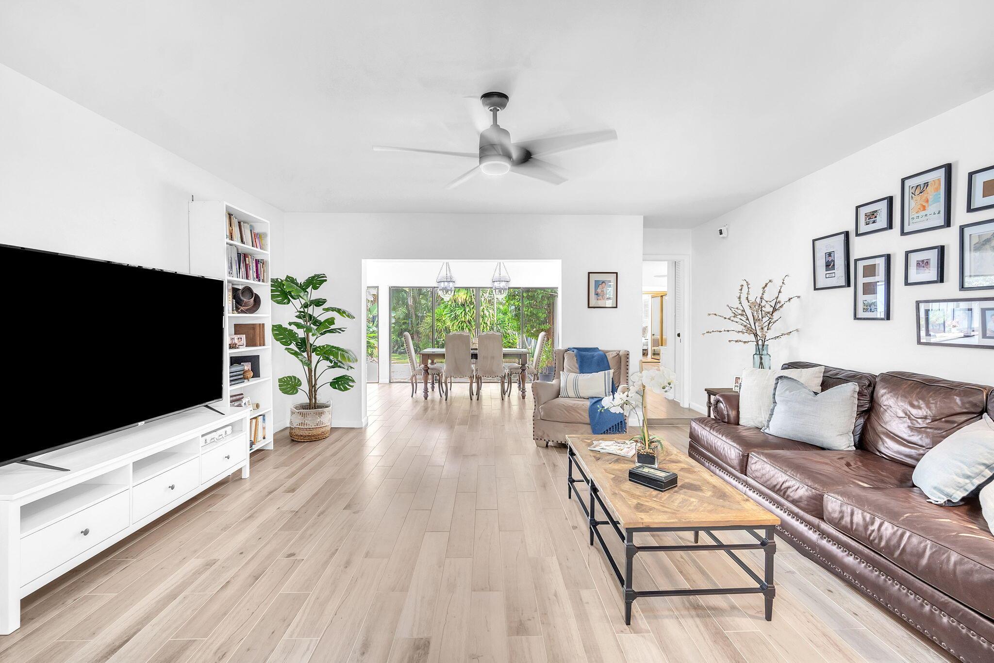 3725 Lincoln Street Hollywood FL 33021 | R11084031