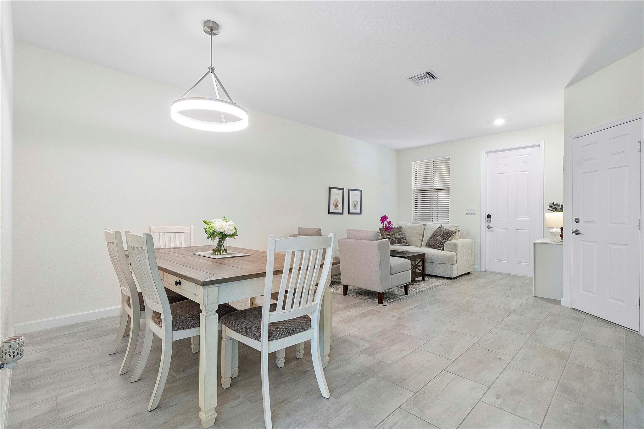 Homes for sale in Davie, FL | 4990 Loebner Ter, Davie, FL 33314 | MLS# F10499090