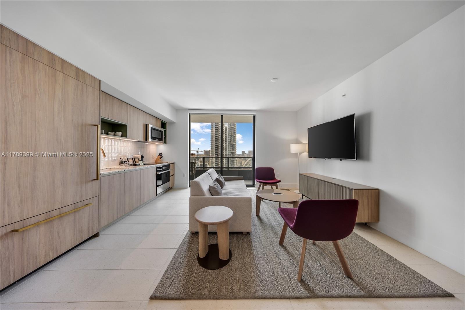 Condo for Sale in Miami, FL