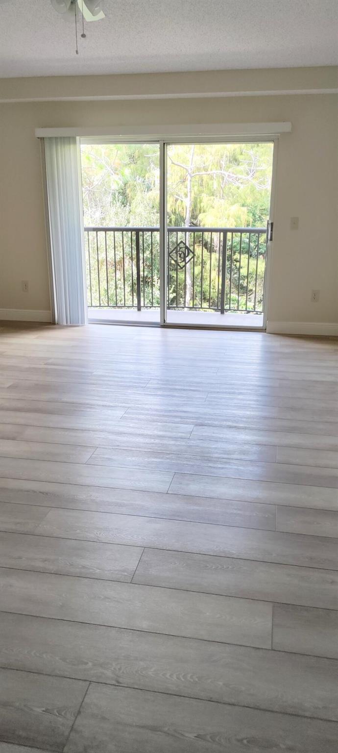 Grand View At Crestwood C