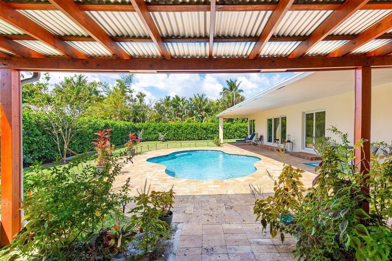 Homes for sale in Delray Beach, FL | 1650 Ne 3Rd Avenue, Delray Beach, FL 33444 | MLS# R11084166