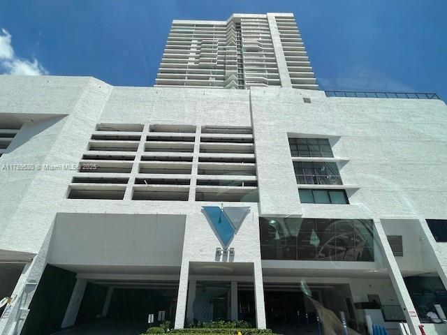 Venetia Condo