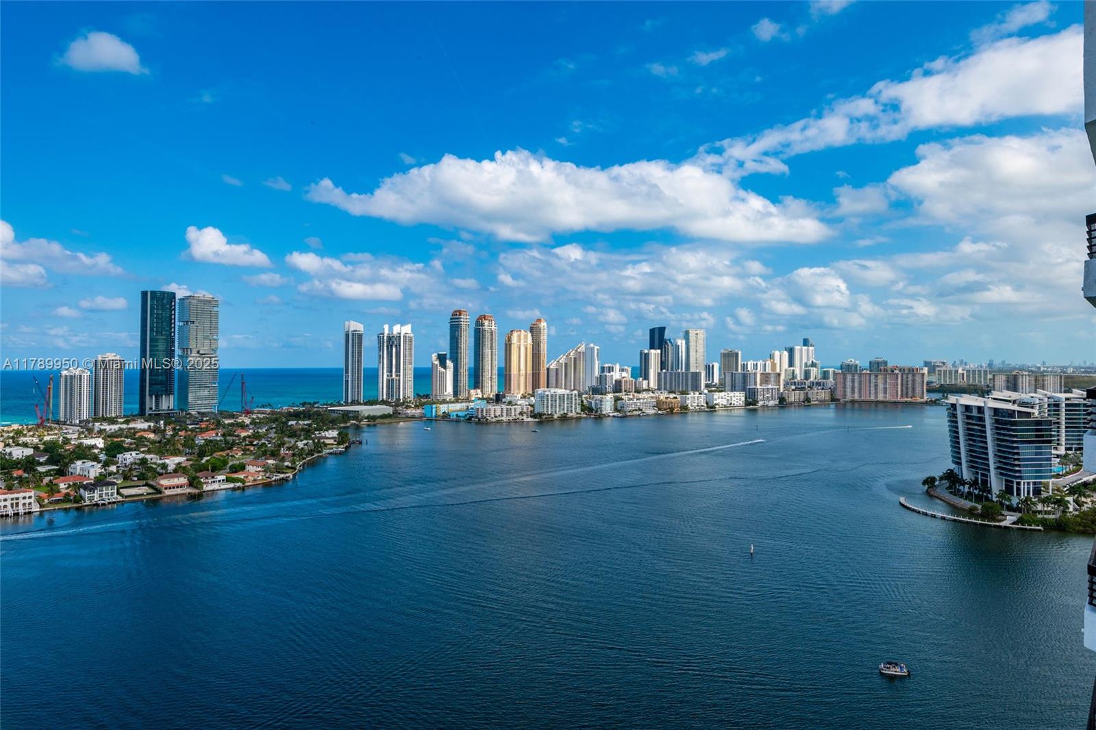 Mystic Pointe Tower 500 C