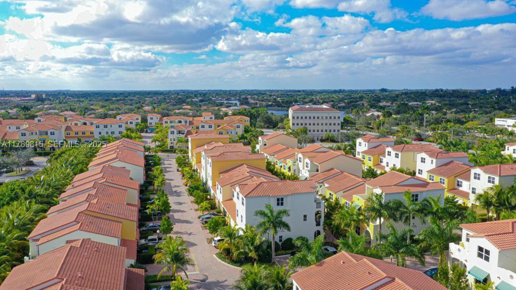 Homes for sale in Pembroke Pines, FL | 12463 Nw 17th Ct, Pembroke Pines, FL 33028 | MLS# A11789815