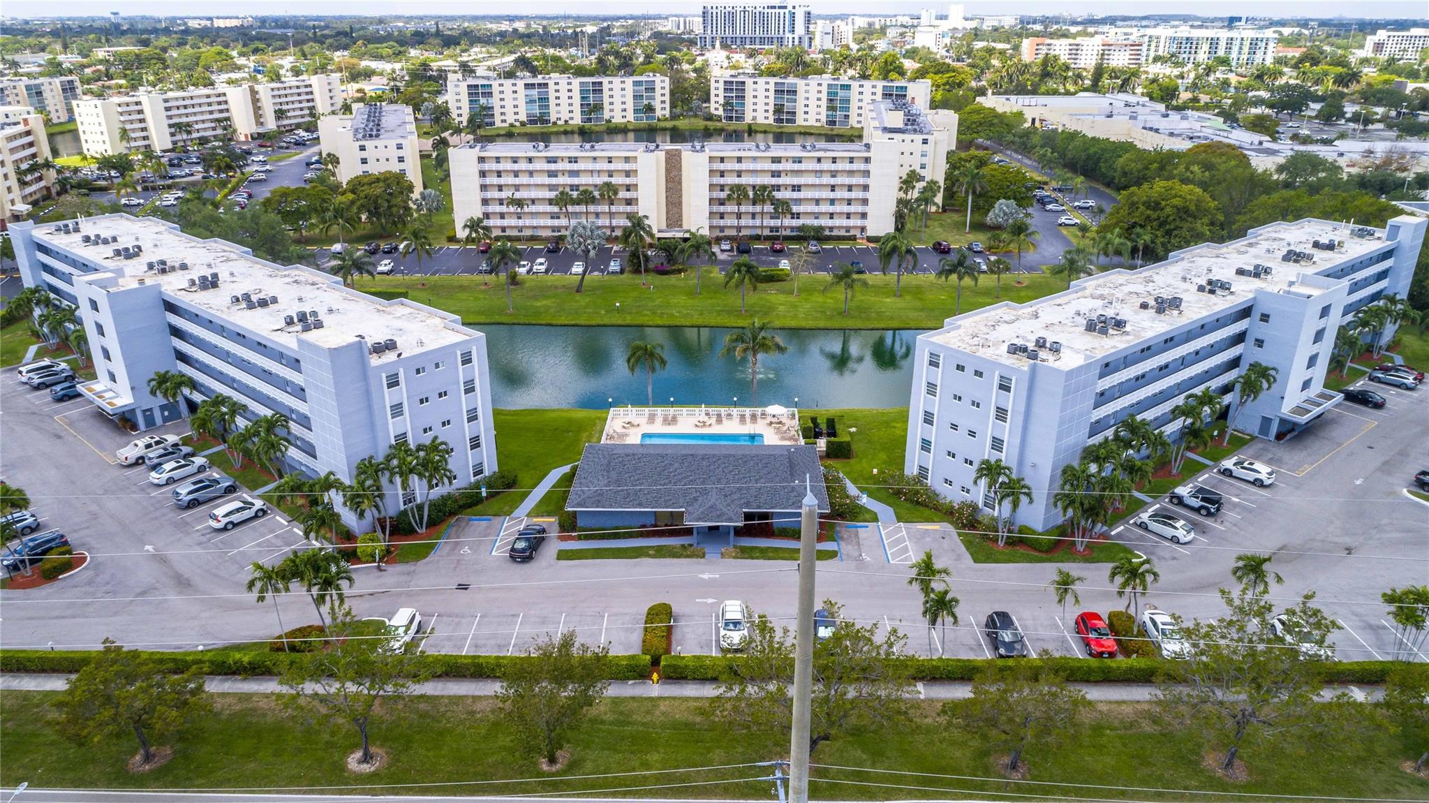 Homes for sale in Dania Beach, FL | 170 Se 5Th Ave #304, Dania Beach, FL 33004 | MLS# F10499692