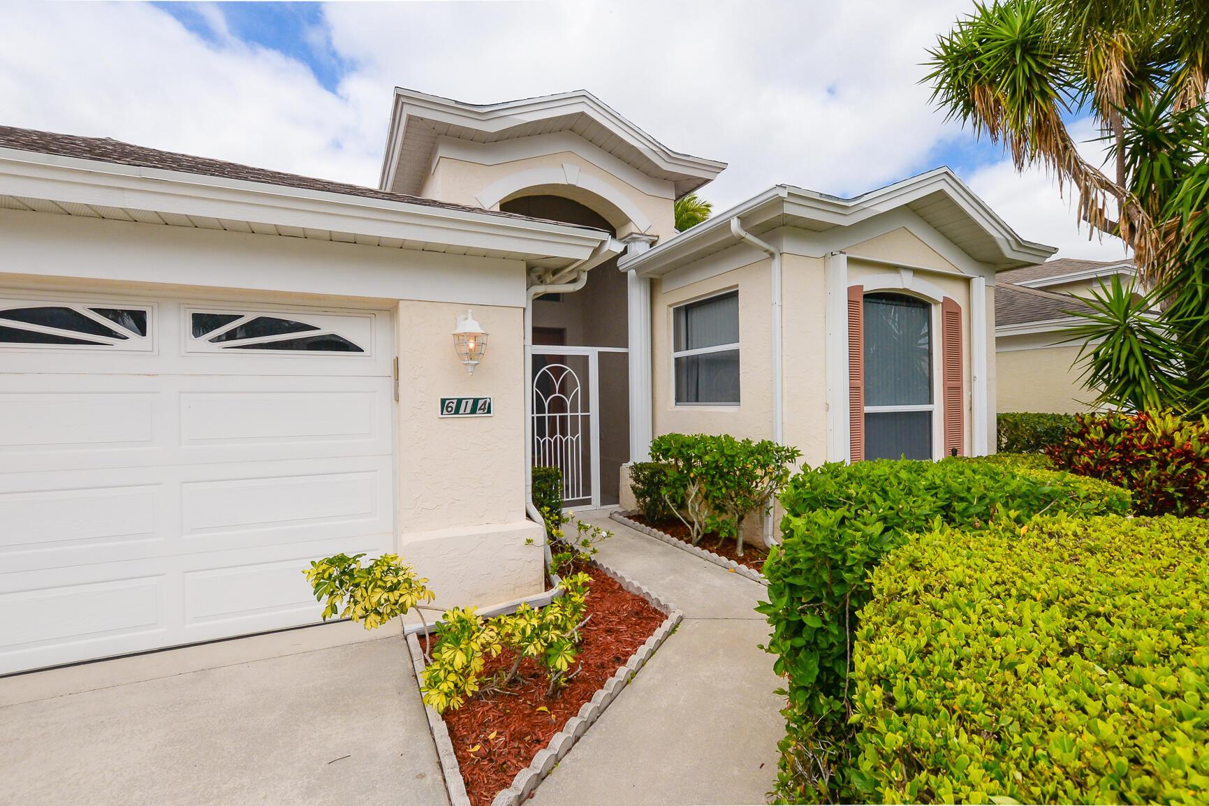 Homes for sale in Port St Lucie, FL | 614 Nw Monticello Pl, Port St Lucie, FL 34986 | MLS# R11084525