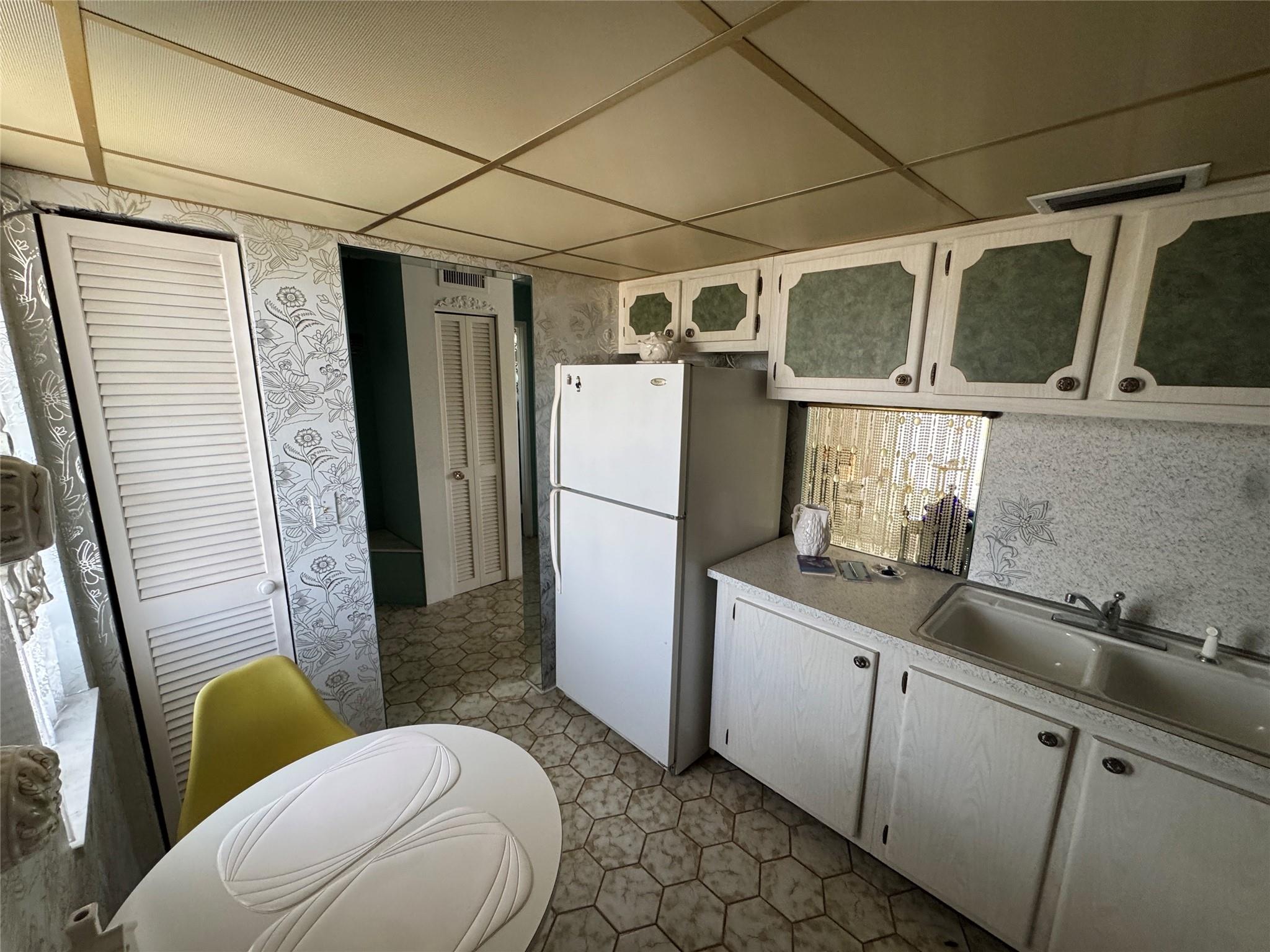 Homes for sale in Hallandale Beach, FL | 200 Ne 14Th Ave #522, Hallandale Beach, FL 33009 | MLS# F10500064