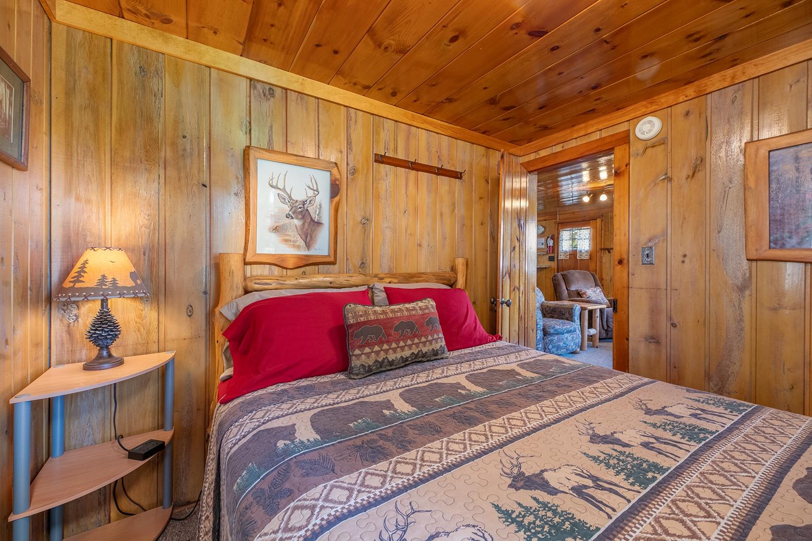 Big Arbor Vitae Property 10597 Pine Arbor Dr Photo 11