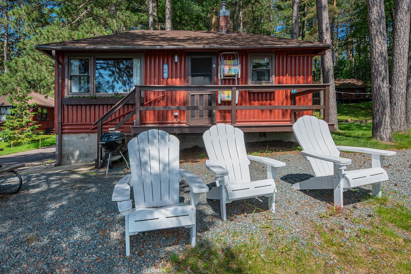 Big Arbor Vitae Property 10597 Pine Arbor Dr Photo 2