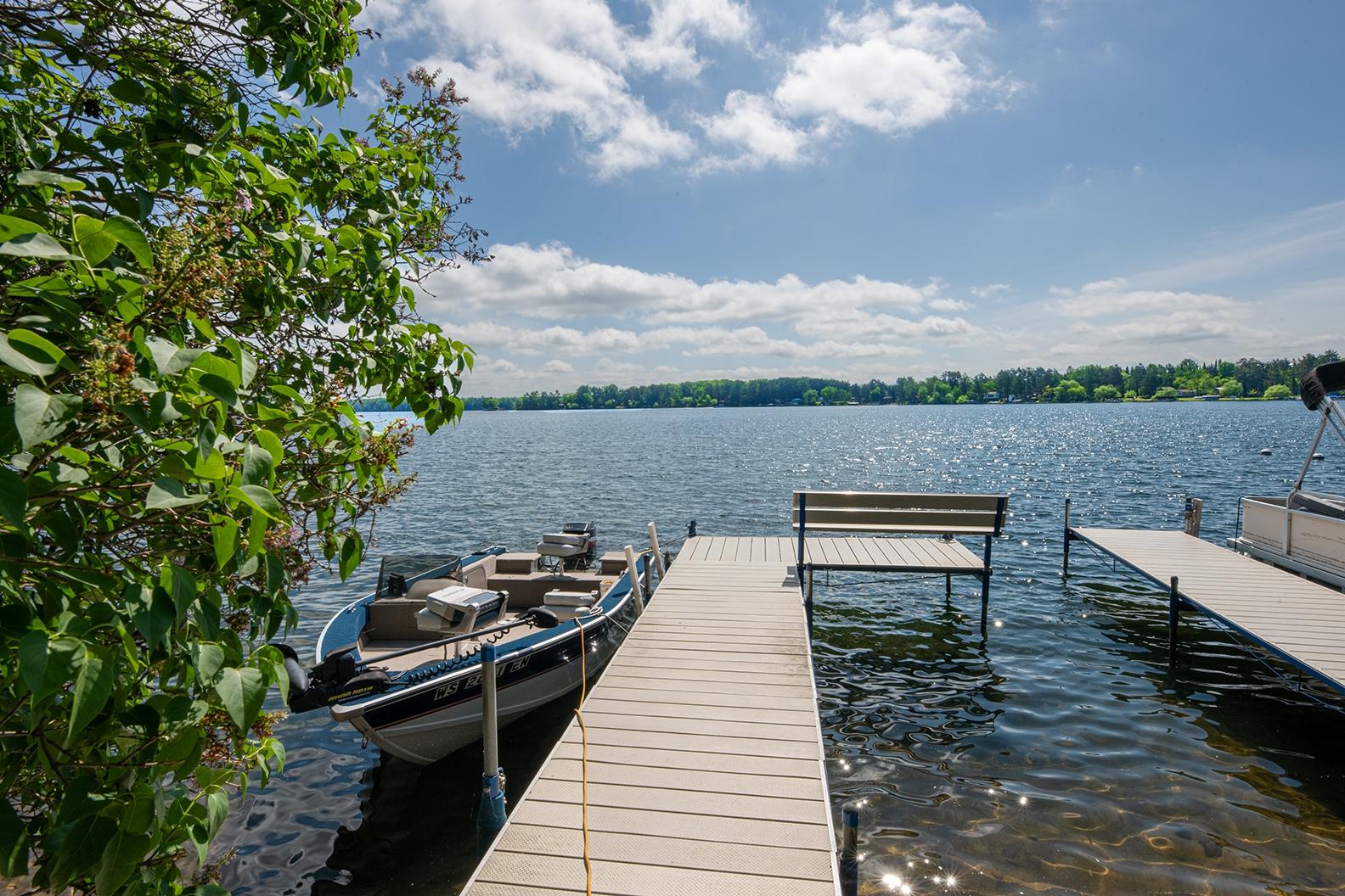 Big Arbor Vitae Property 10597 Pine Arbor Dr Photo 4