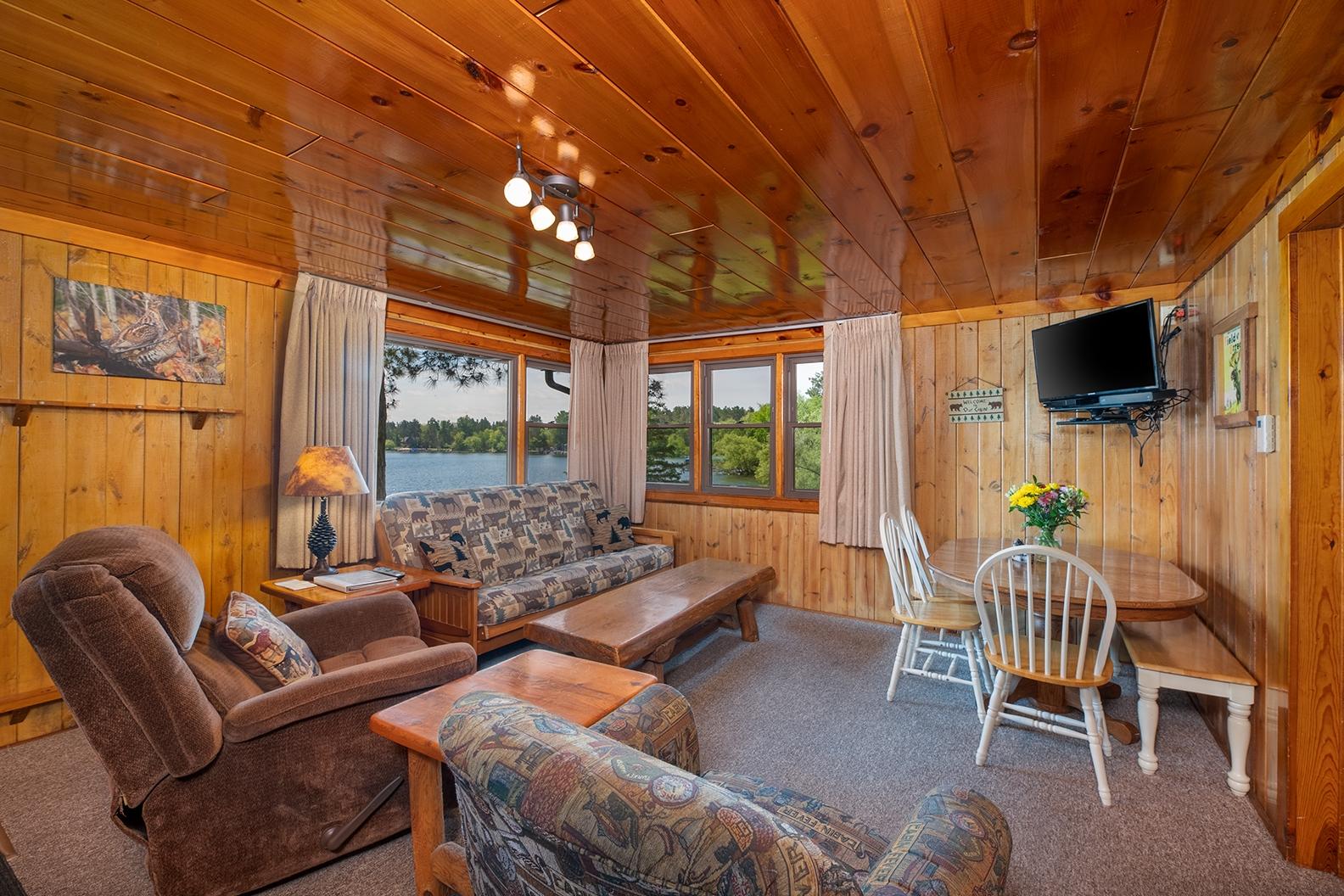 Big Arbor Vitae Property 10597 Pine Arbor Dr Photo 5