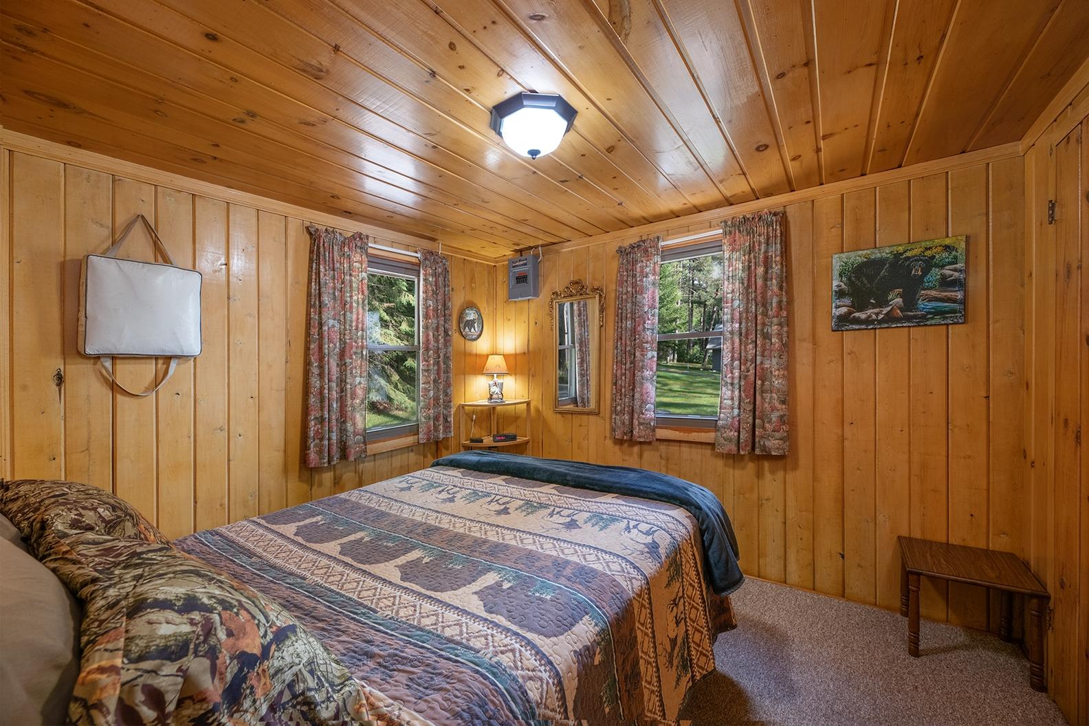 Big Arbor Vitae Property 10591 Pine Arbor Dr Photo 10